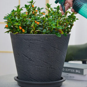 HM04 handmade planter